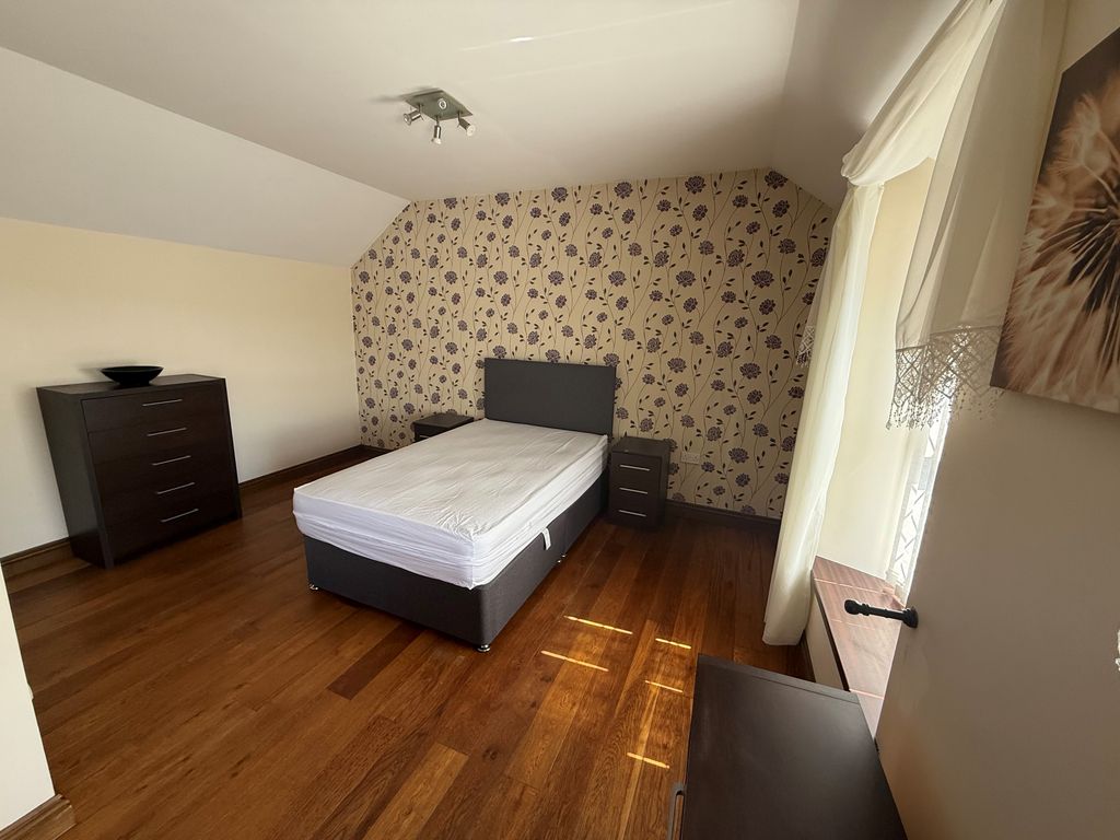 Additional image 3 of 3 bed property to rentHeol Llanelli, Llanelli SA15