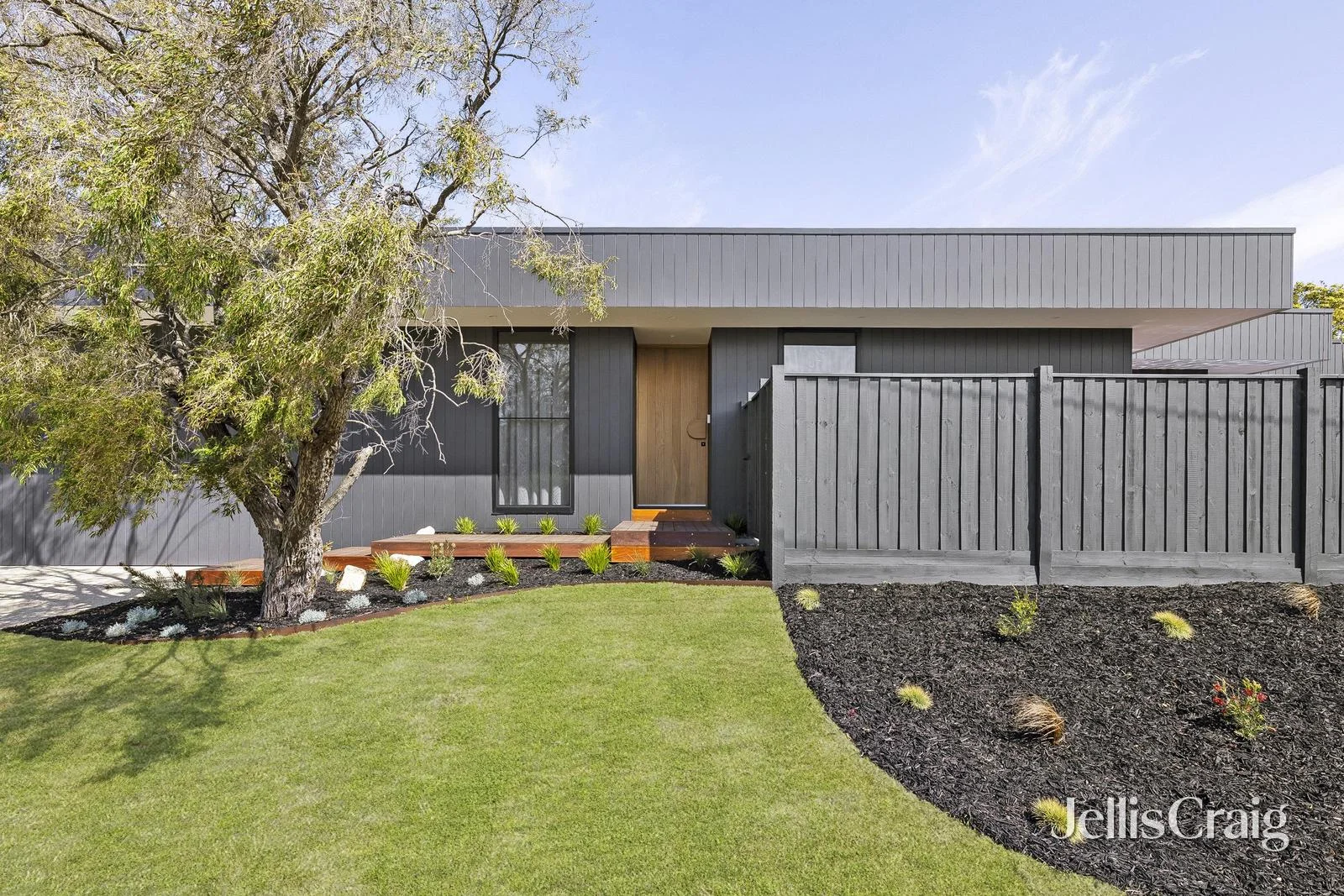 Additional image 8 of 1 Russell Crescent, Sorrento VIC 3943