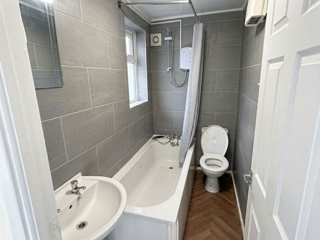 Additional image 6 of 2 bed flat to rentJohn Street, Rhyl LL18