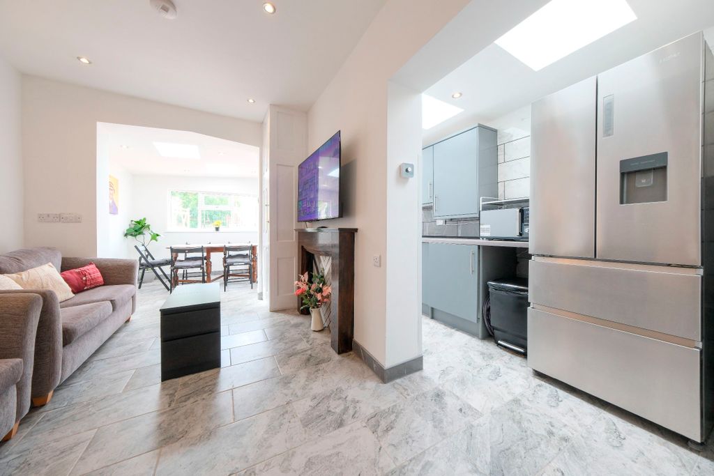 Additional image 25 of 5 bed semi-detached house to rentDouglas Road, Horfield, Bristol BS7