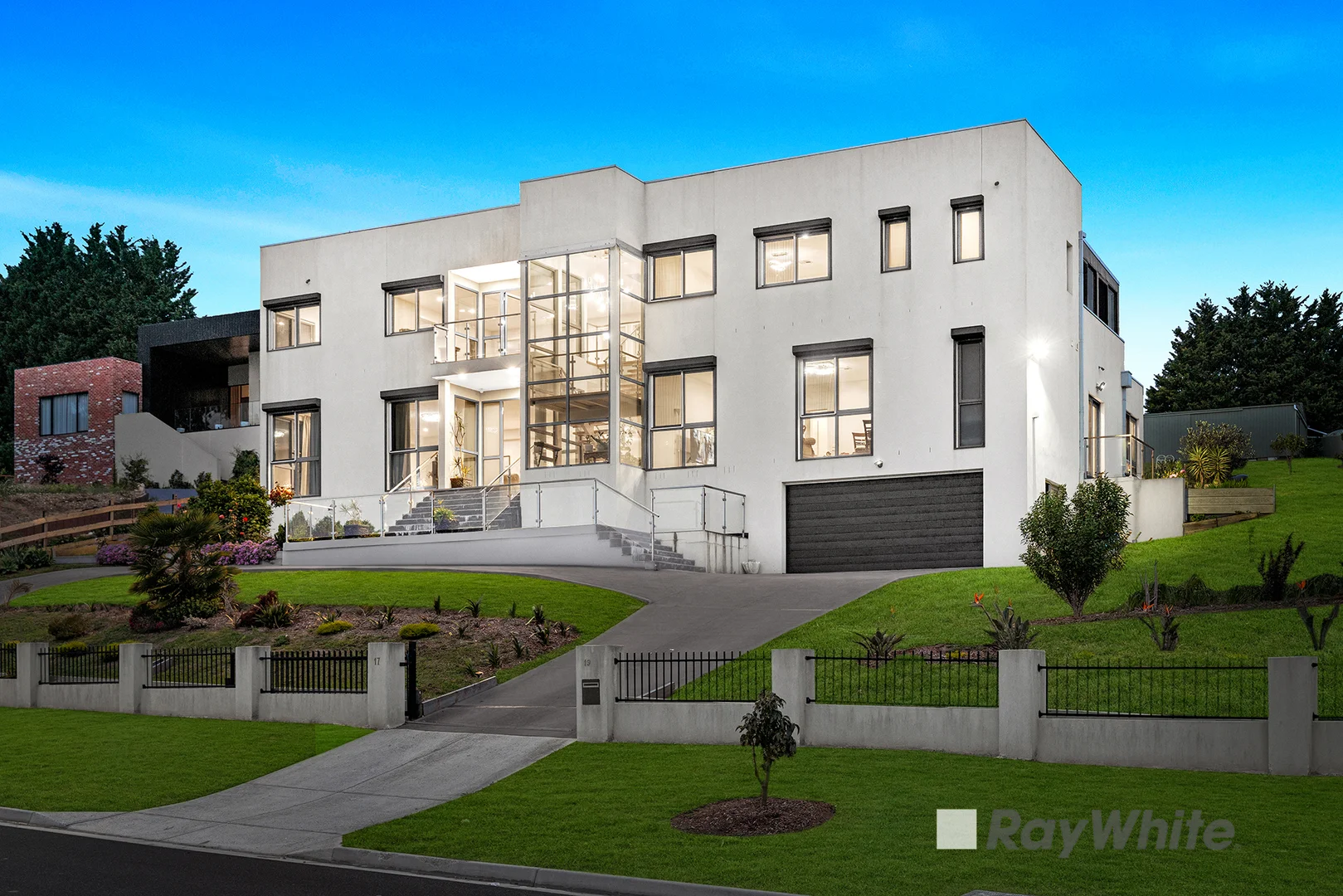 Additional image 32 of 17-19 Peak Drive, Harkaway VIC 3806