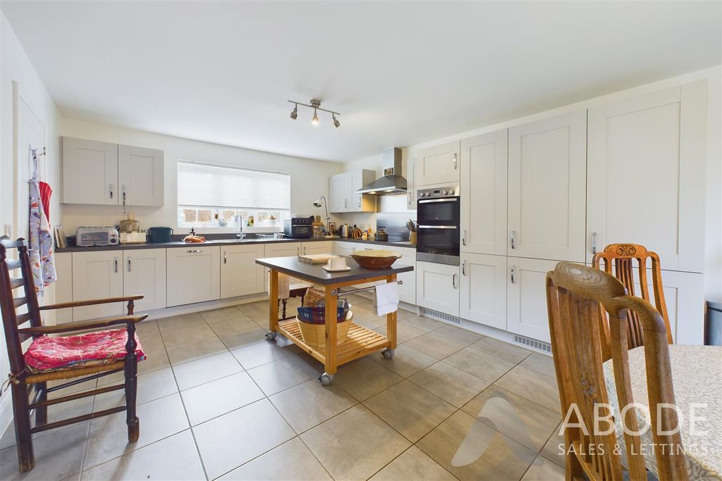 Additional image 4 of 4 bed detached house to rentLonglands, Repton, Derby DE65
