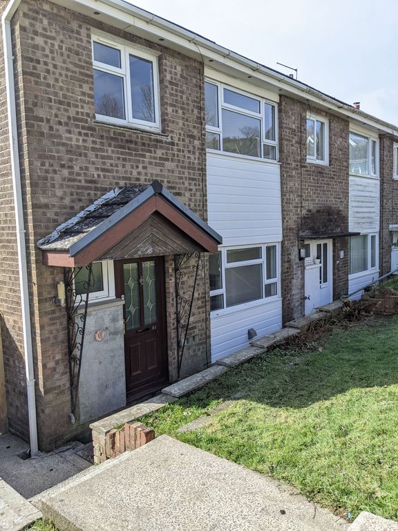 Additional image 2 of 3 bed semi-detached house to rentMaes Yr Haf, Pwll SA15