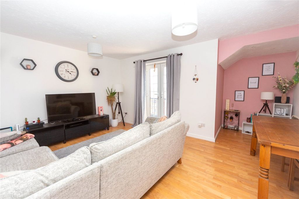 Additional image 2 of 2 bed flat to rentGerddi Margaret, Barry CF62
