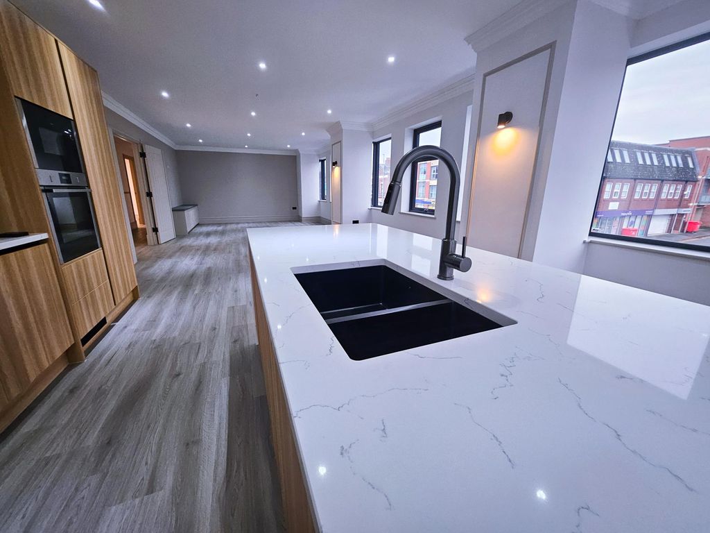 Additional image 9 of 4 bed flat to rentBoughton, Chester CH3