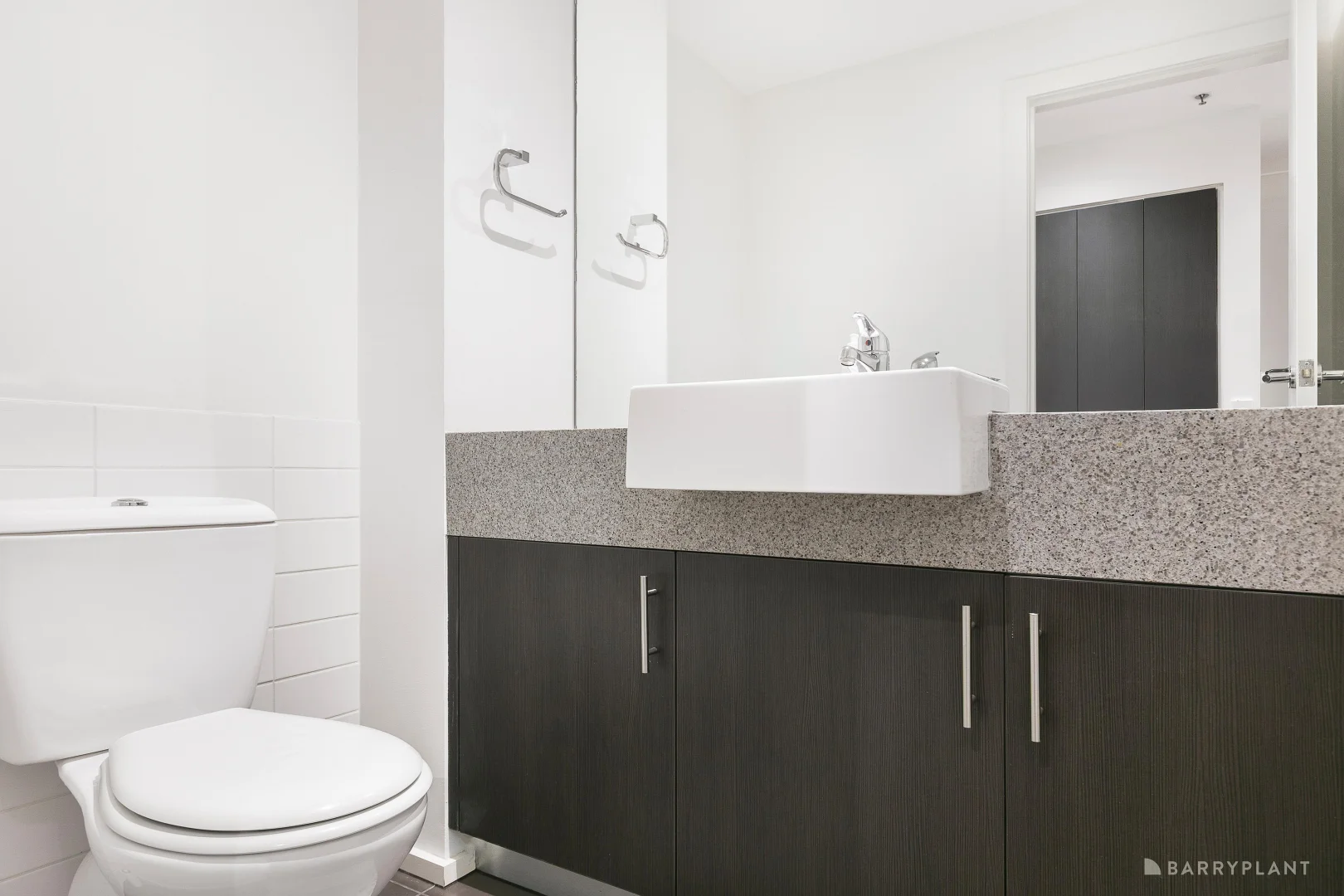 Additional image 8 of 2/13-15 Goodson Street, Doncaster VIC 3108