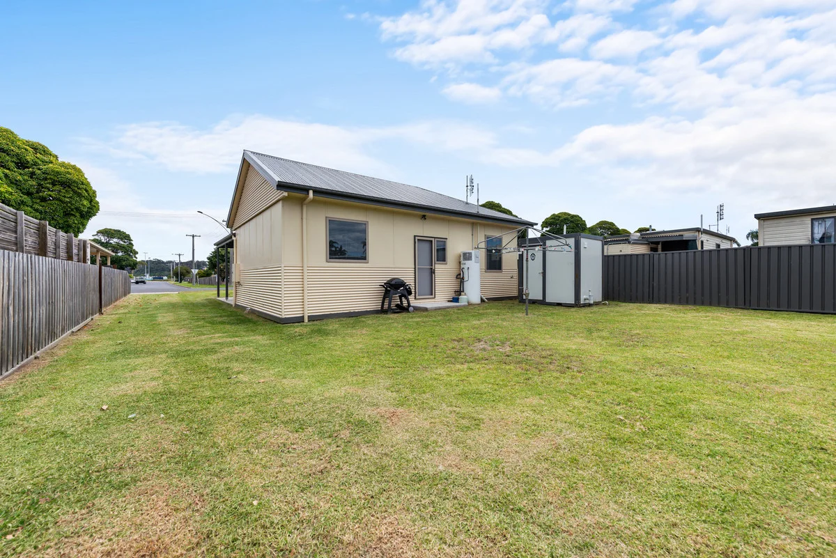 Additional image 19 of 28 Carpenter Street, Lakes Entrance VIC 3909