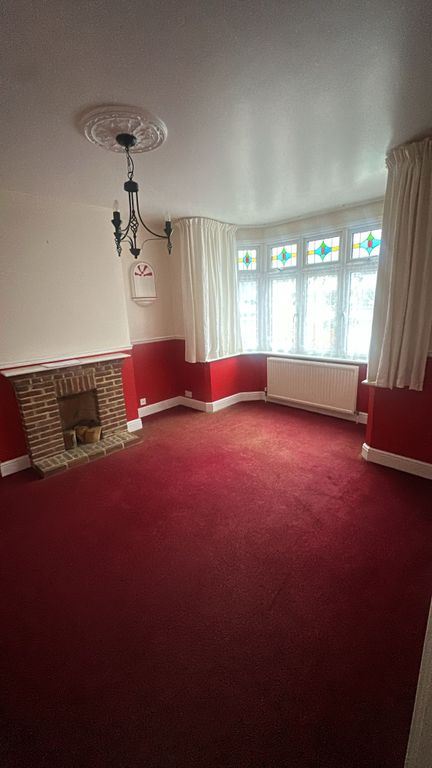 Additional image 11 of 4 bed detached house to rentLewsey Road, Luton LU4