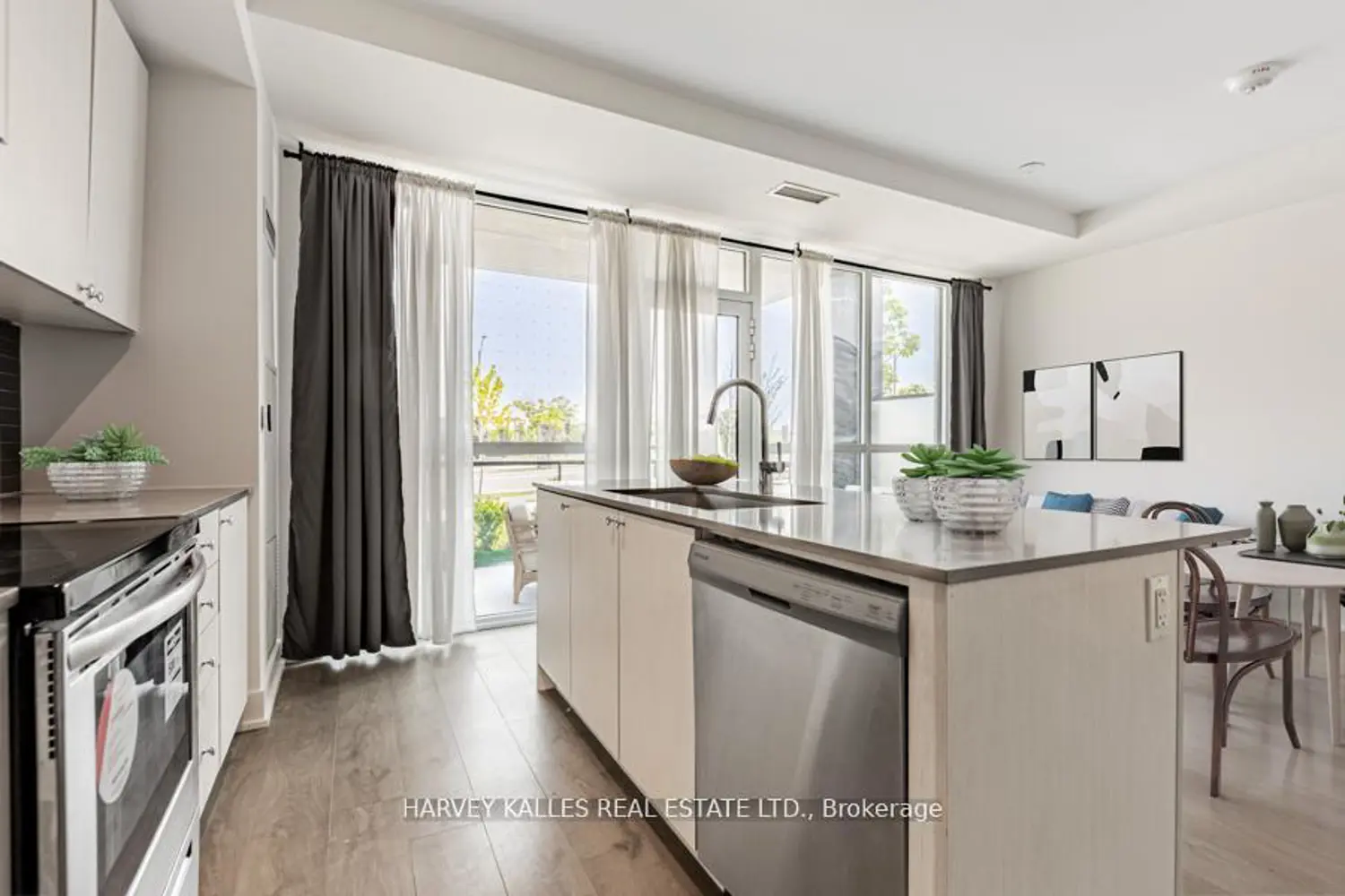 Additional image 5 of 60 George Butchart Drive 4