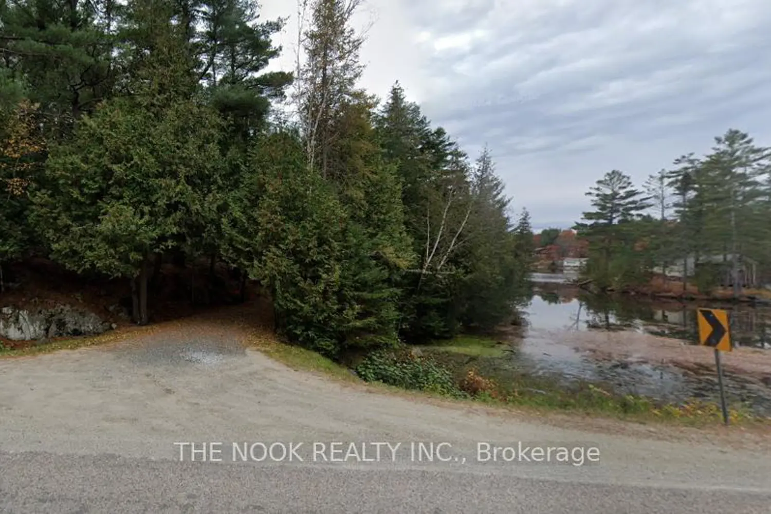 Additional image 9 of 00 Pine Path
