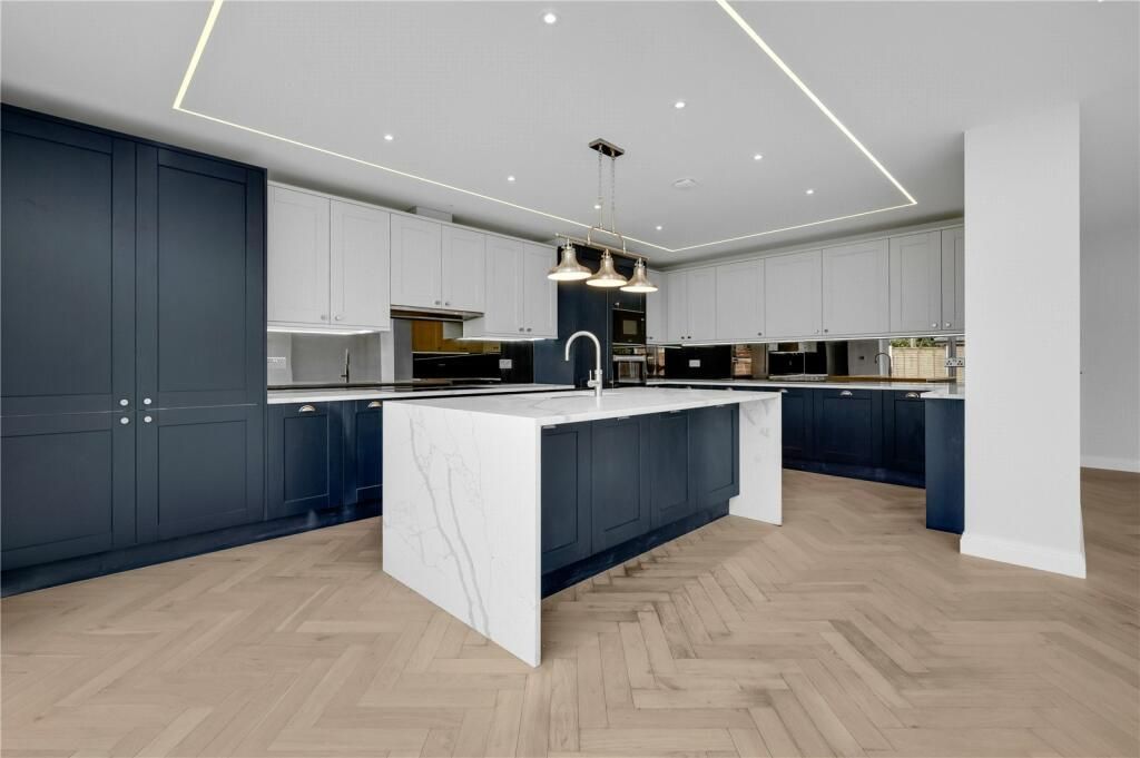Additional image 4 of 5 bed detached house to rentThe Avenue, Ascot SL5