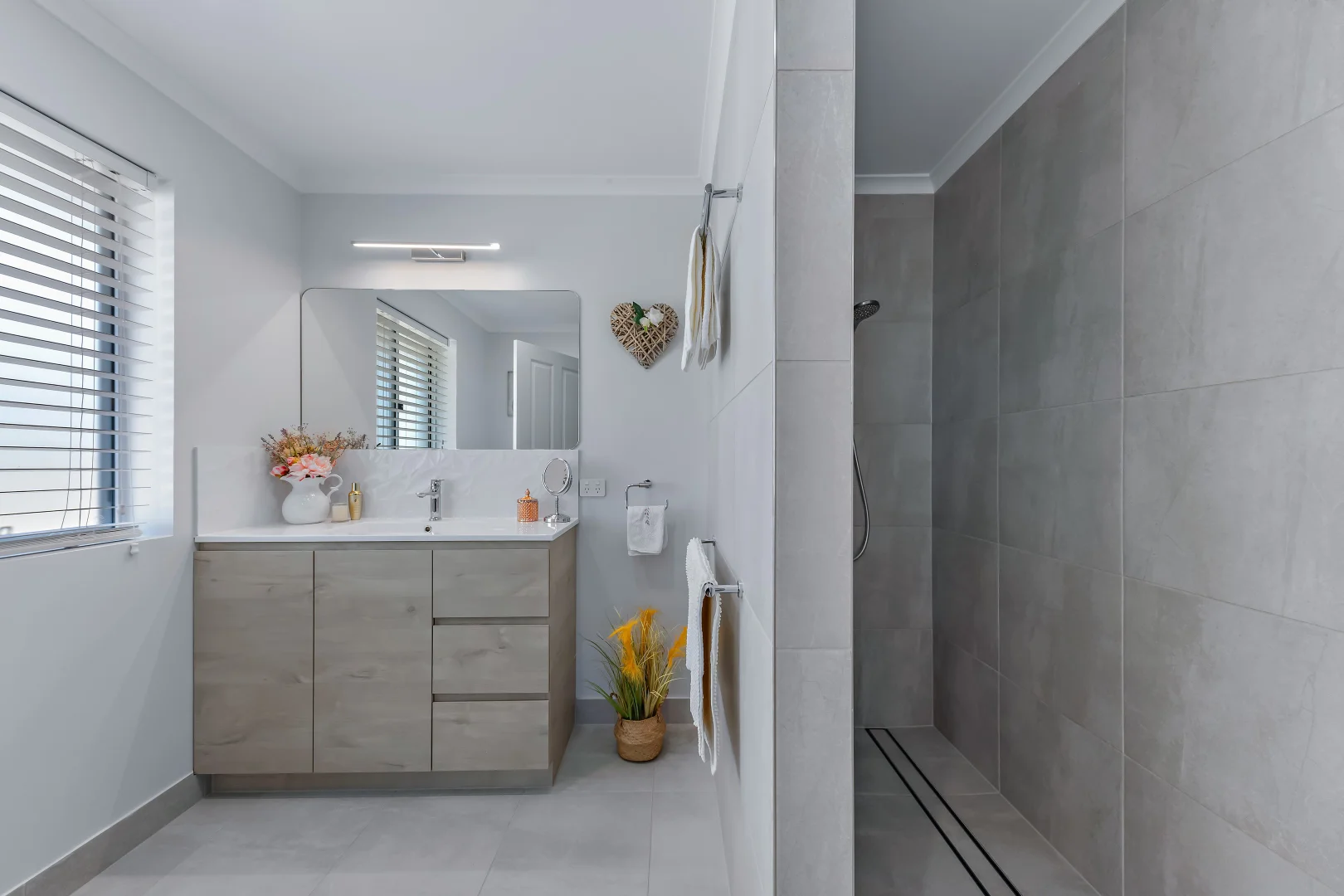 Additional image 8 of 13 Nina Street, Cannon Valley QLD 4800