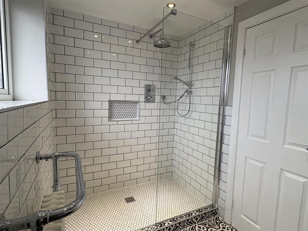 Additional image 14 of 4 bed semi-detached house to rentHafod Park, Mold CH7