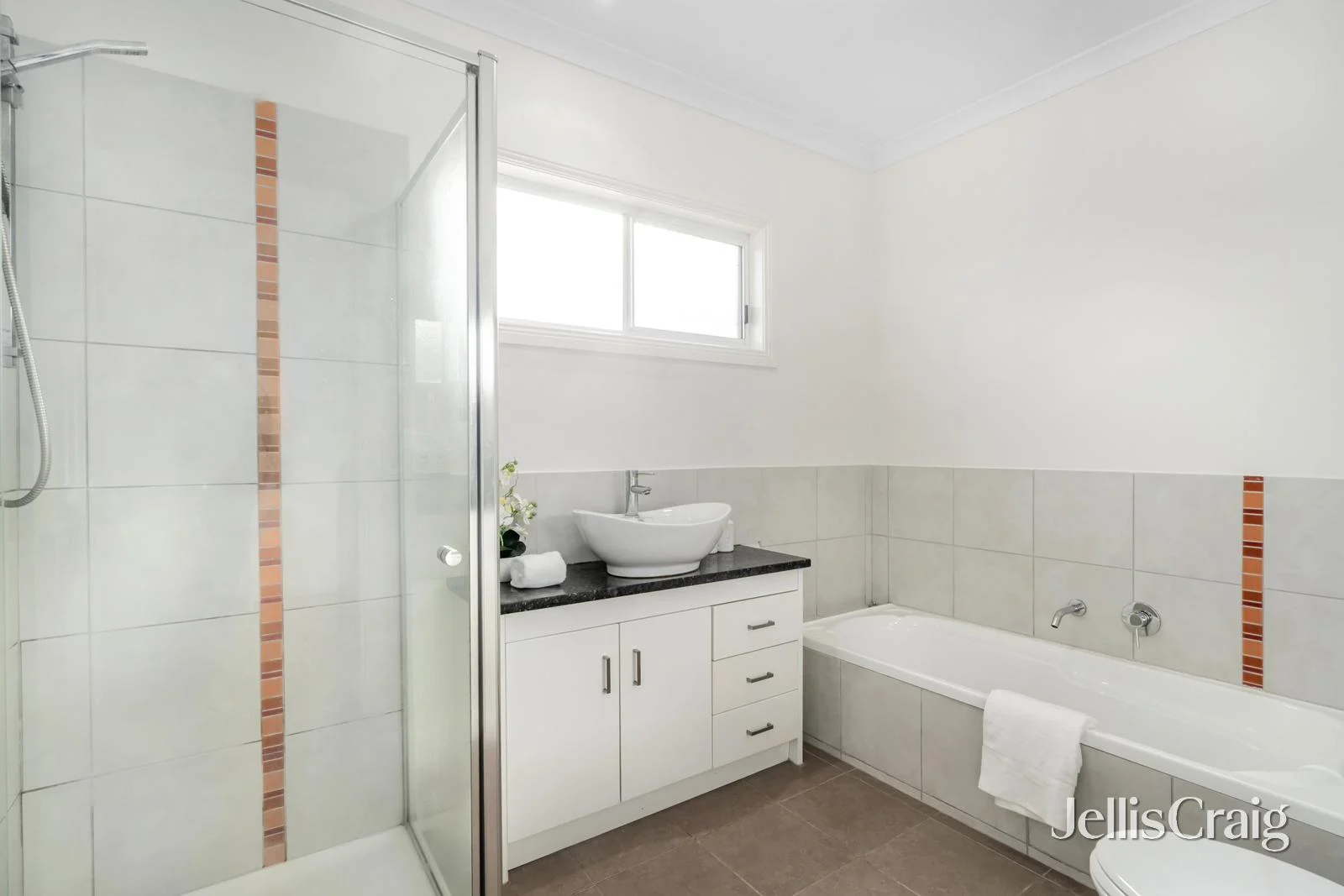 Additional image 7 of 2/590 Blackburn Road, Glen Waverley VIC 3150