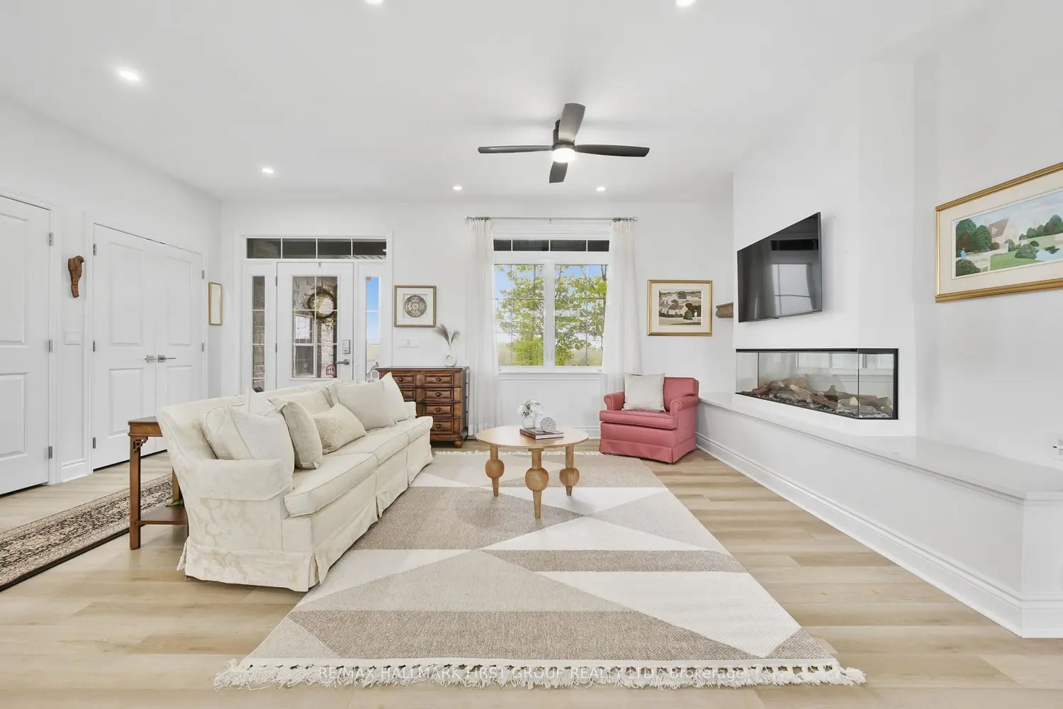 126 Mercer Lane photo 2