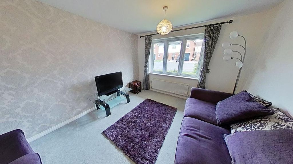 Additional image 2 of 4 bed detached house to rentKilgannan Drive, Redding, Falkirk, Stirlingshire FK2