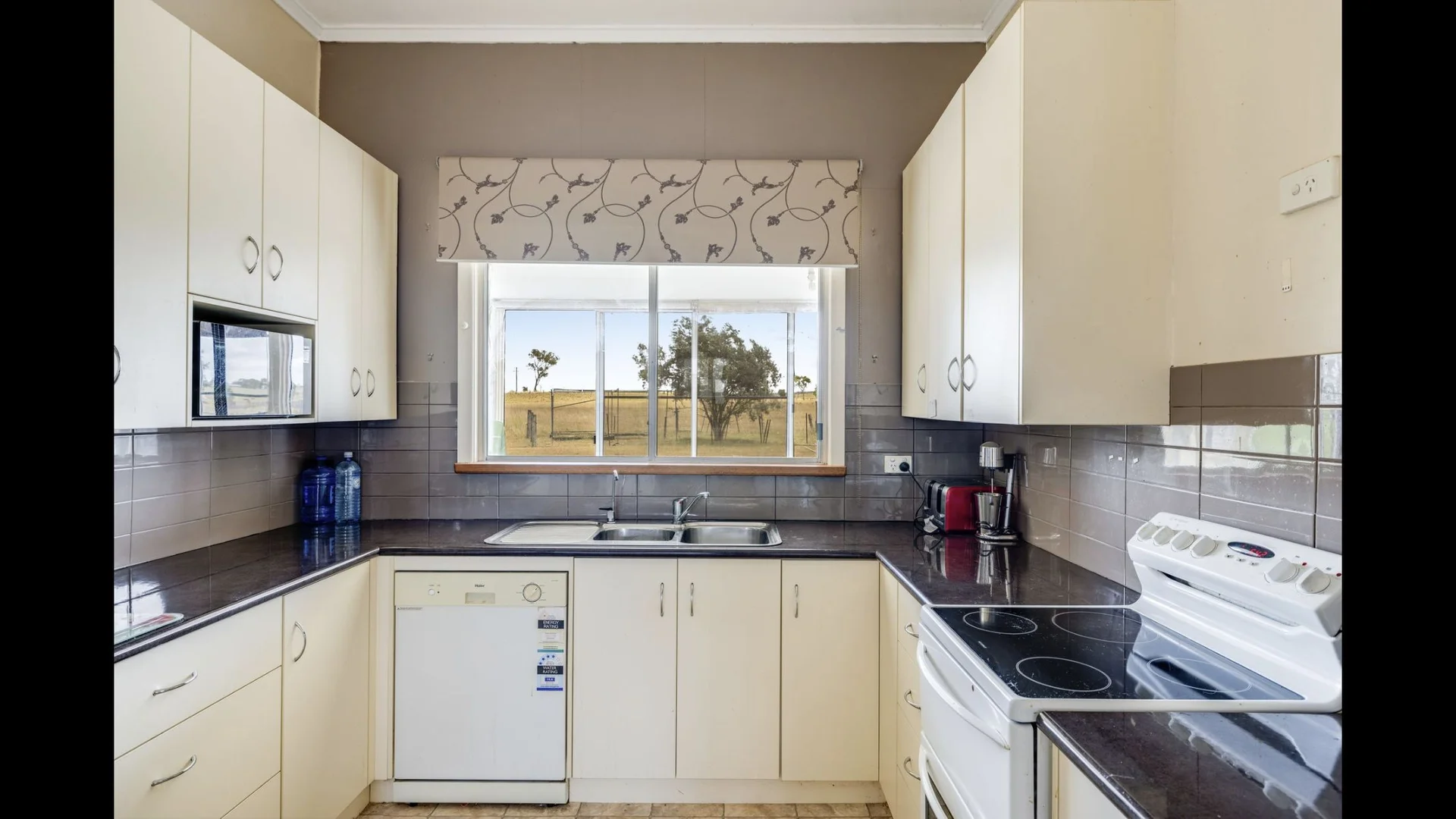 Additional image 12 of 14277 New England Highway, East Greenmount QLD 4359