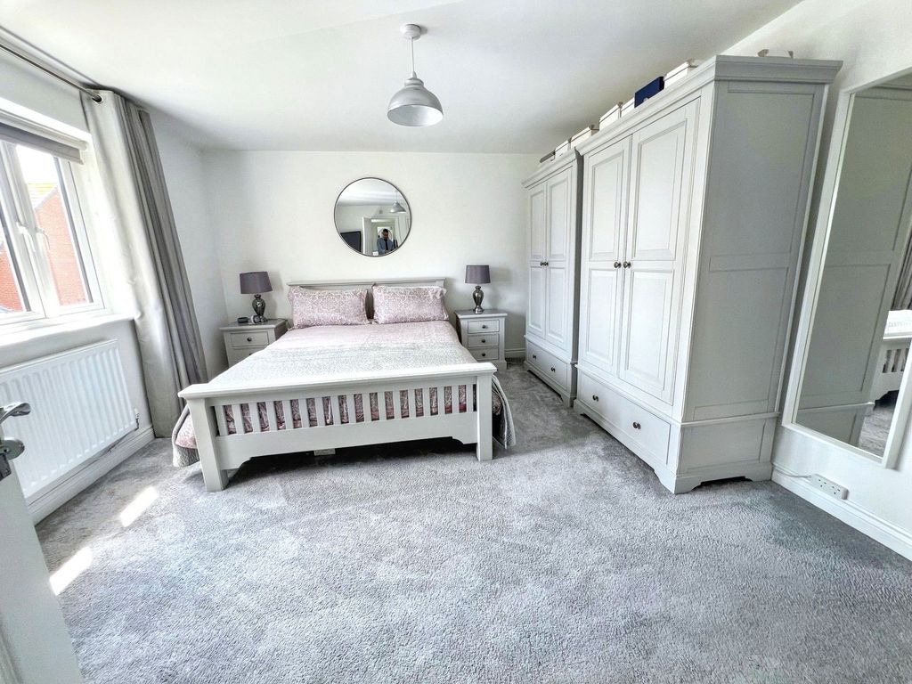 Additional image 12 of 4 bed detached house to rentSaltwick Gardens, Whitley Bay NE25