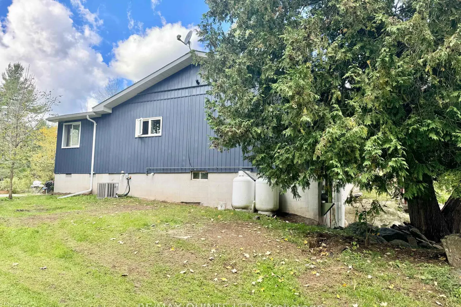 Additional image 2 of 109006 Hwy 7 Highway