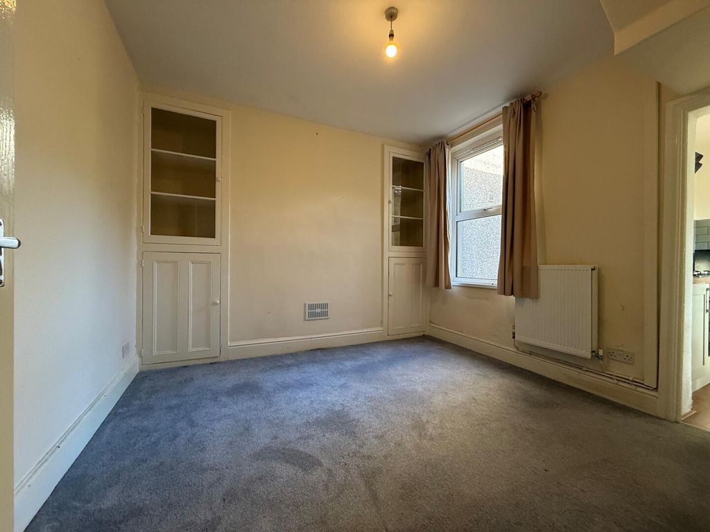 Additional image 3 of 3 bed end terrace house to rentHeol Eglwys, Pen-Y-Fai, Bridgend CF31