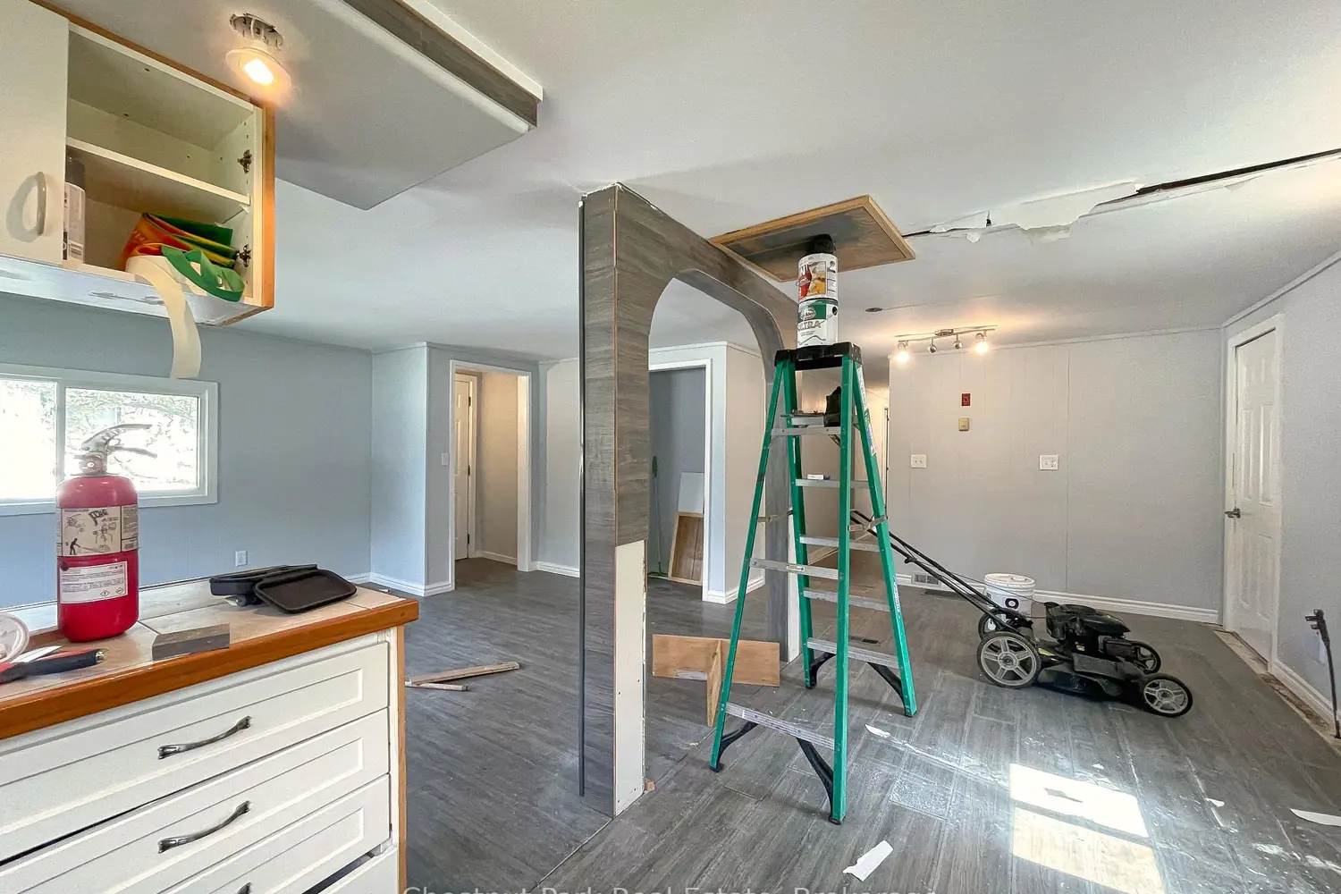 Additional image 6 of 383 Thompson Street