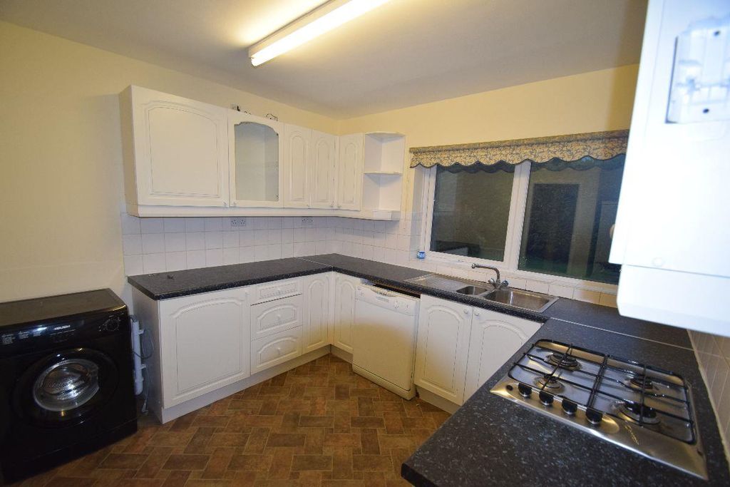 Additional image 2 of 5 bed detached house to rentWrekin Avenue, Newport TF10