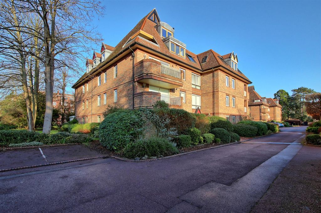 Additional image 13 of 3 bed flat to rentRedwood Lodge, Grange Road, Cambridge CB3