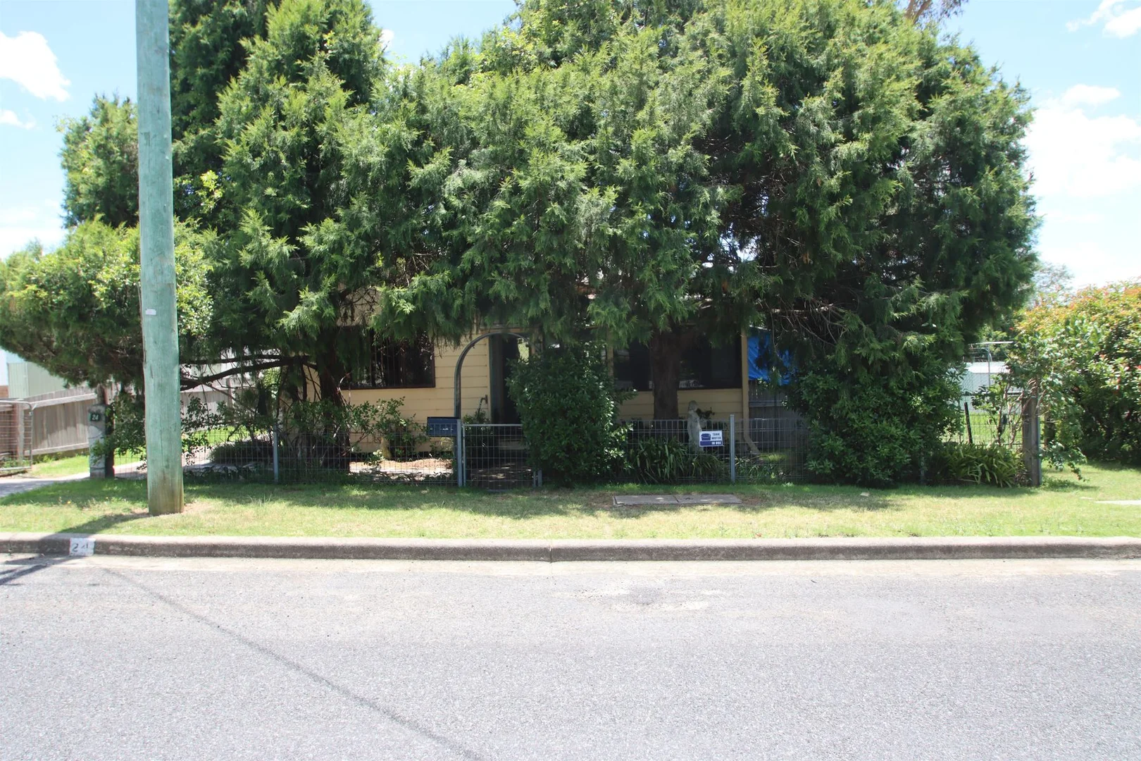 Additional image 2 of 24 Molesworth Street, Tenterfield NSW 2372