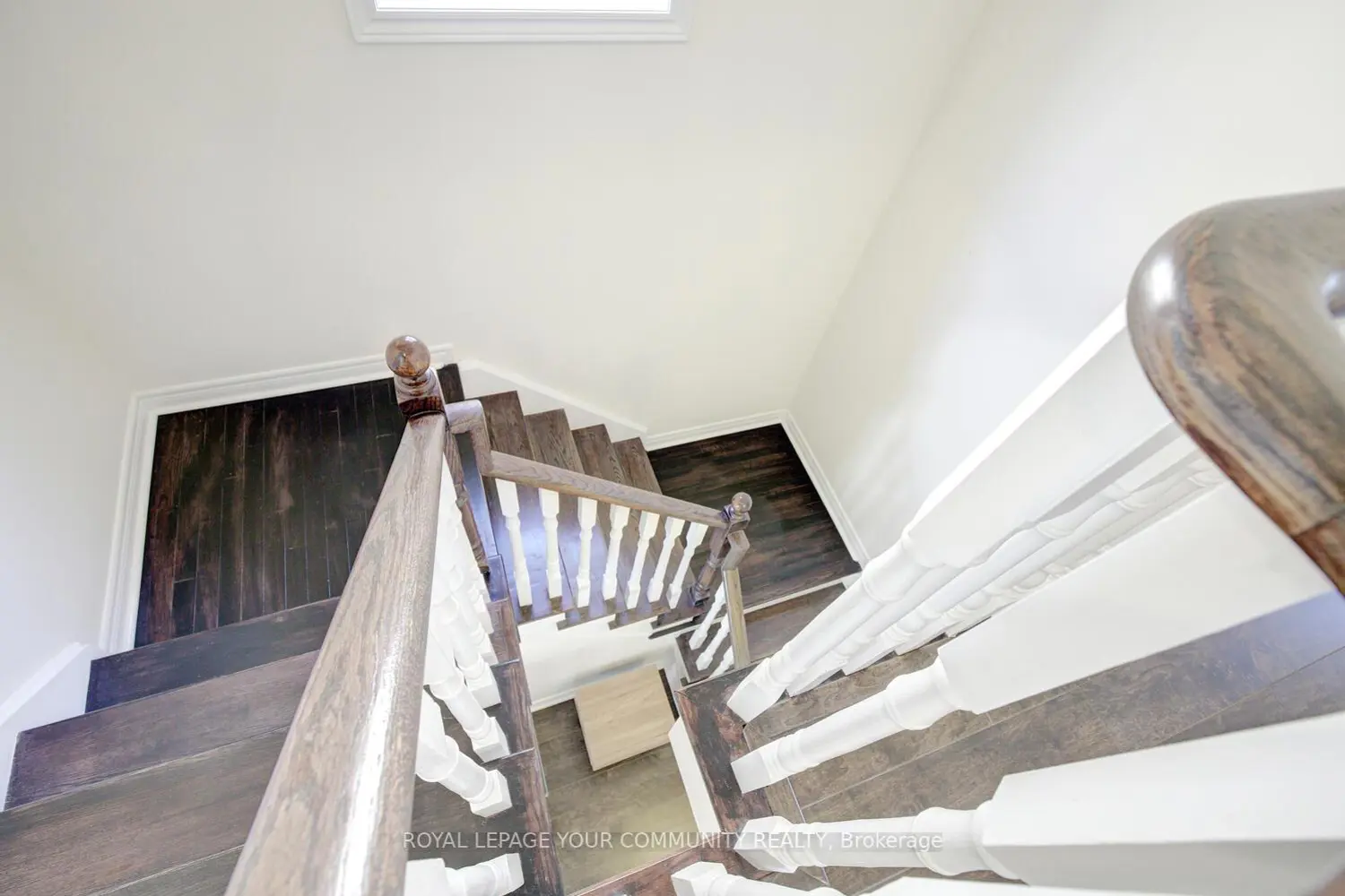 Additional image 12 of 32 Black Maple Crescent