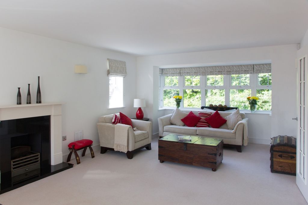 Additional image 4 of 5 bed detached house to rentThe Ridings, Horsted Keynes, Haywards Heath RH17