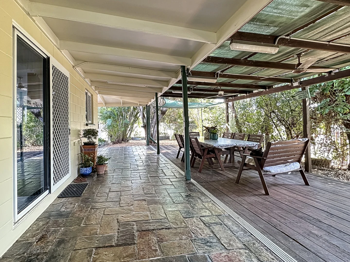 124 Horseshoe Bay Rd, Horseshoe Bay QLD 4819