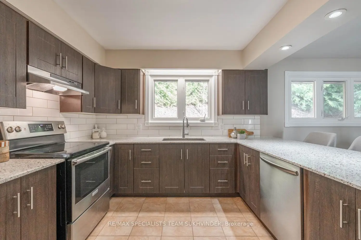 Additional image 20 of 685 King Street