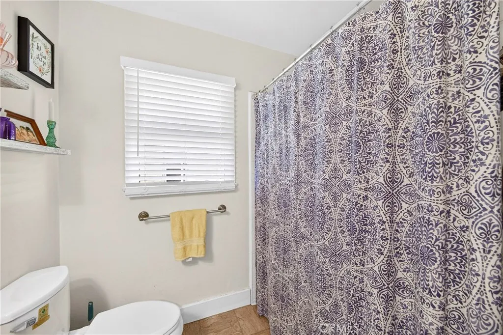 Additional image 58 of 6137 Greenmeadow Rd, Lakewood, CA 90713