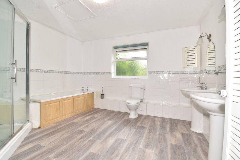Additional image 9 of 4 bed flat to rentWestern Place, Penryn TR10