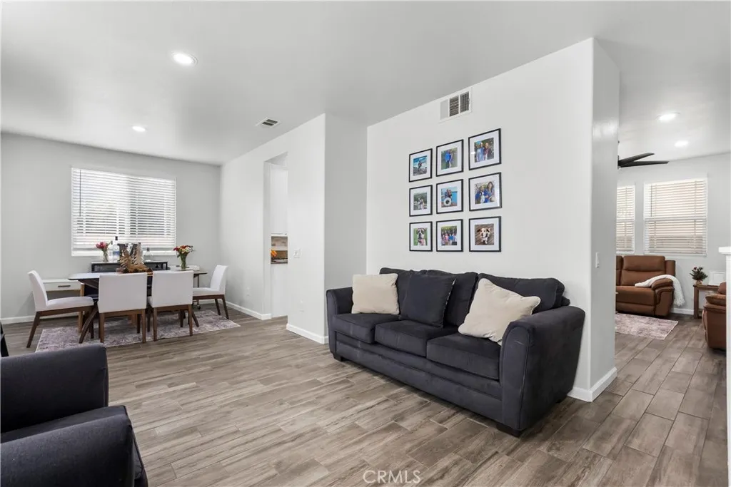 Additional image 5 of 19904 Holly Drive, Saugus, CA 91350