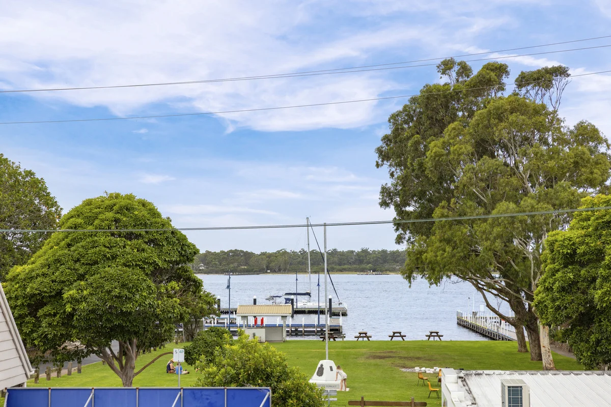 2/9 Kurnai Avenue, Metung VIC 3904