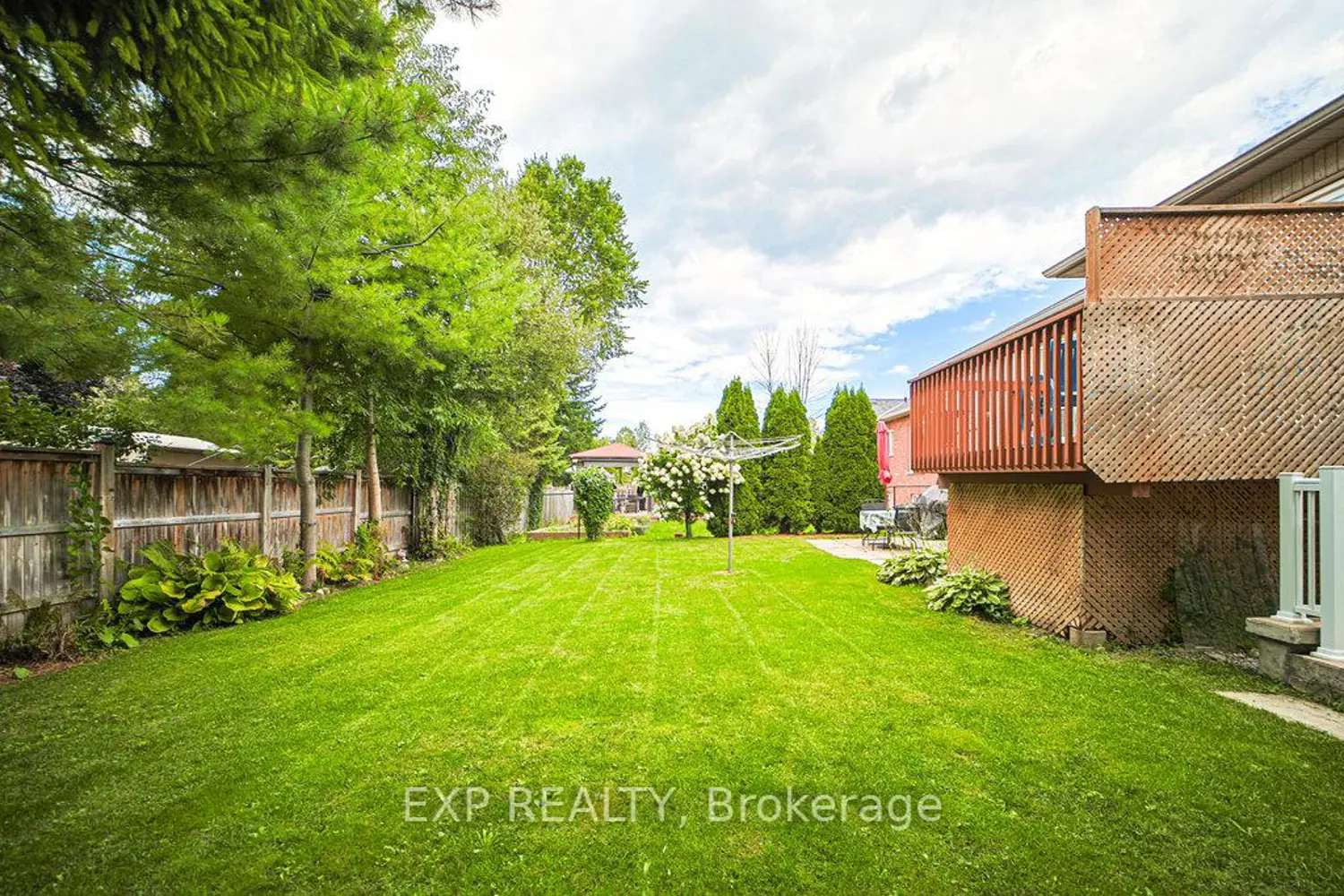 27 Green Pine Crescent