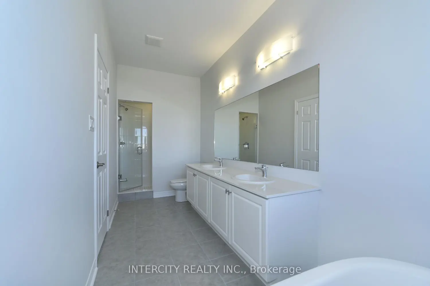 Additional image 11 of 160 Mumbai Drive