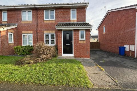 Linton Place, Westvale L32
