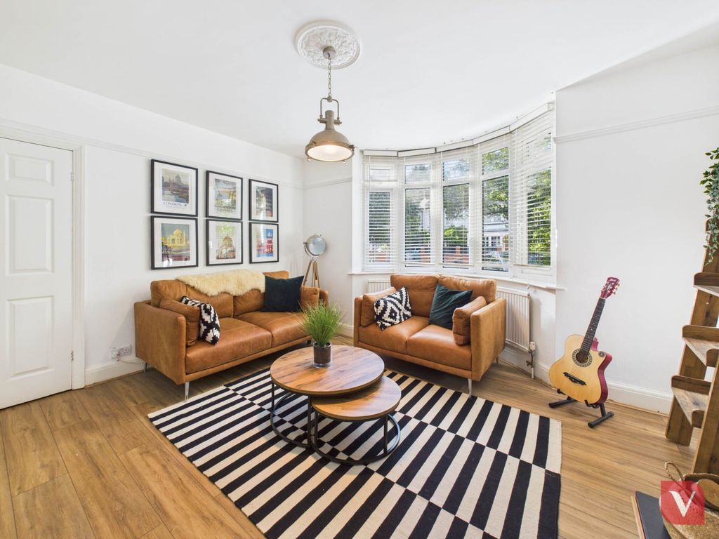 Additional image 28 of 5 bed property to rentCompton Avenue, Luton LU4