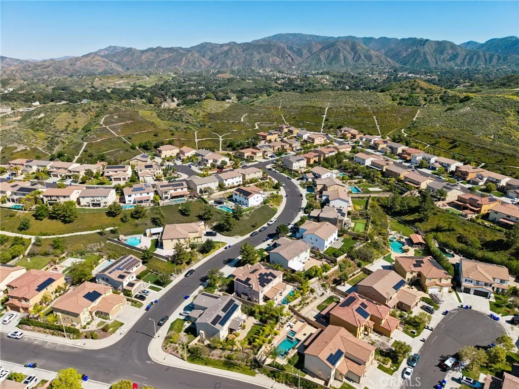 Additional image 114 of 16948 White Pine Way, Canyon Country, CA 91387