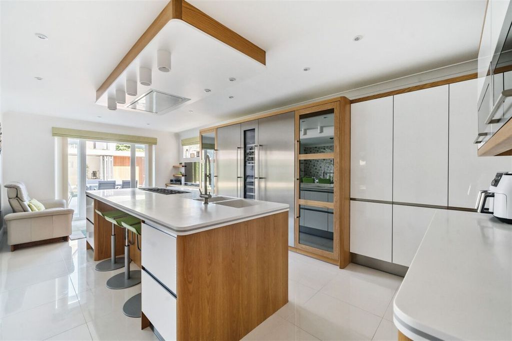 Additional image 7 of 5 bed detached house to rent6A, Limmard Way, Bognor Regis, West Sussex PO22