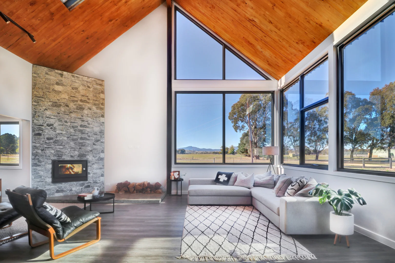 Additional image 3 of 123 Graves Road, Mansfield VIC 3722