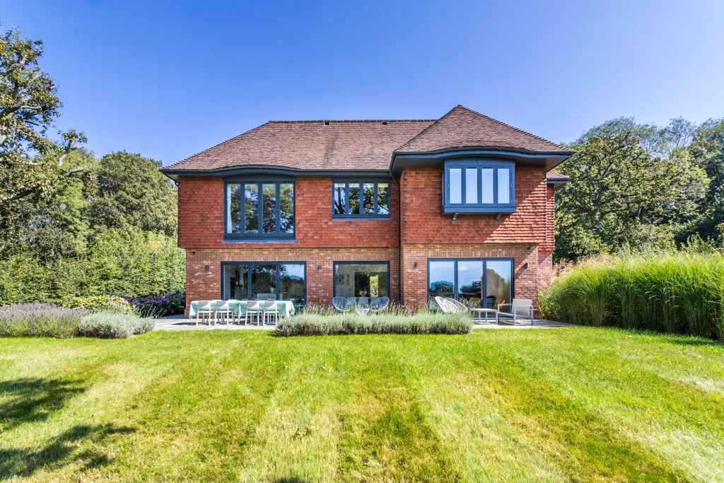 Additional image 3 of 5 bed detached house to rentPlumtree Cross Lane, Barns Green, Horsham RH13
