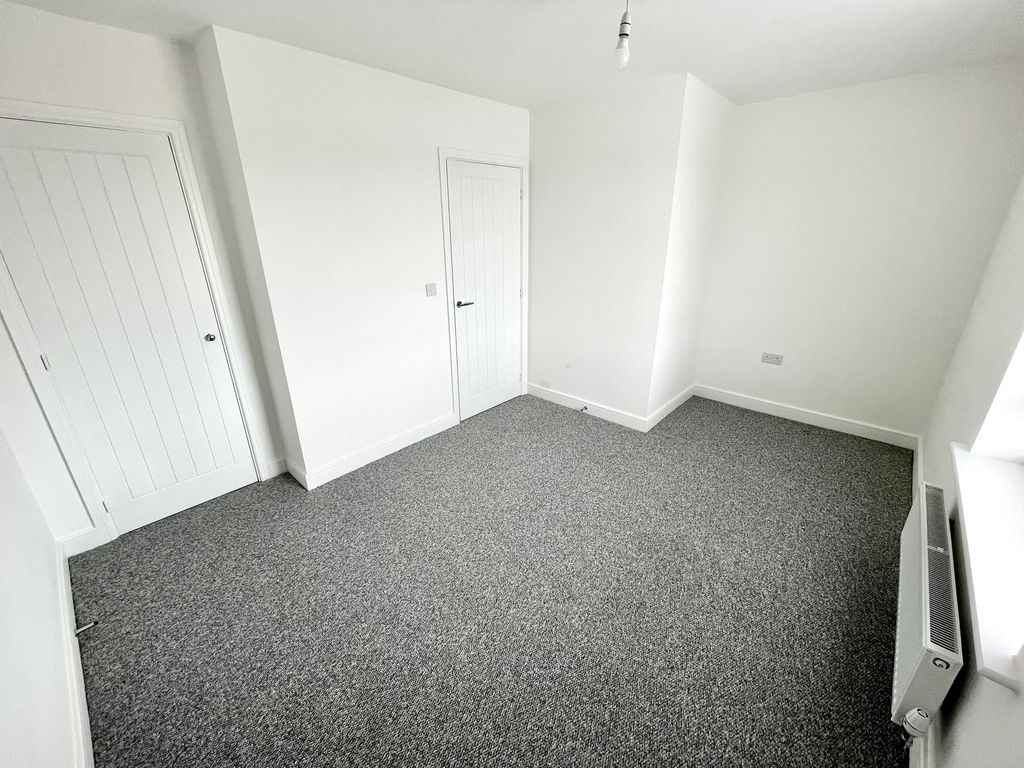 Additional image 17 of 4 bed property to rentFfordd Darwin, Barry CF63