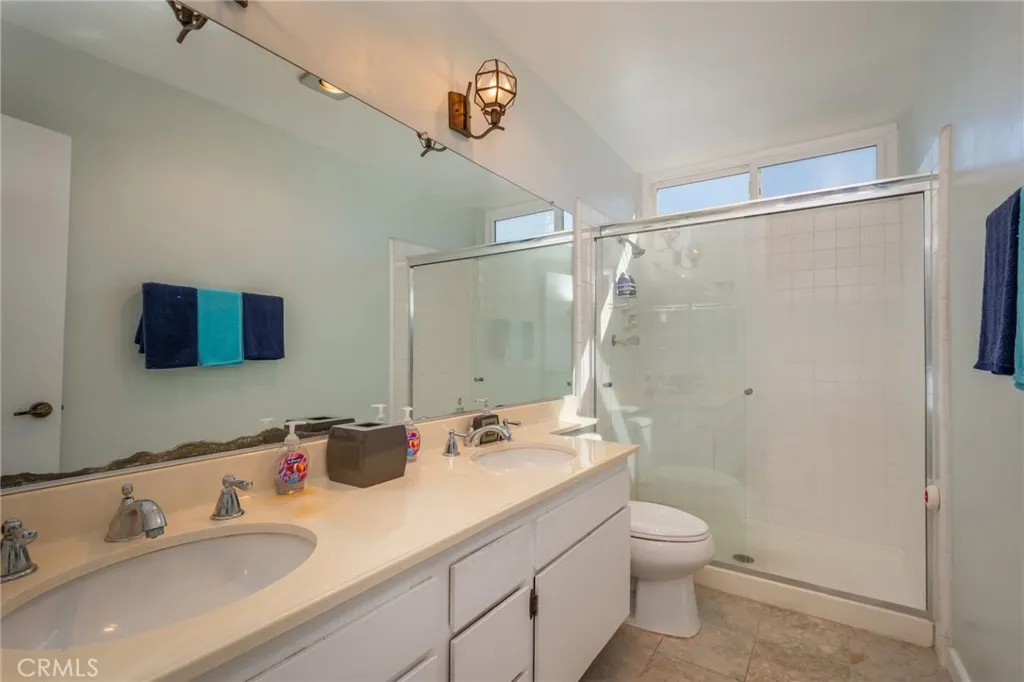 Additional image 15 of 18319 Collins Street Unit 19, Tarzana, CA 91356