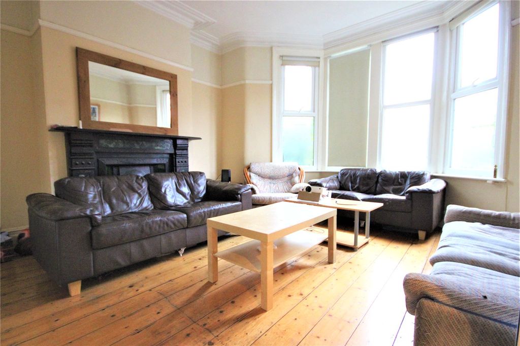Additional image 2 of 6 bed shared accommodation to rentLongmead Avenue, Bishopston, Bristol BS7