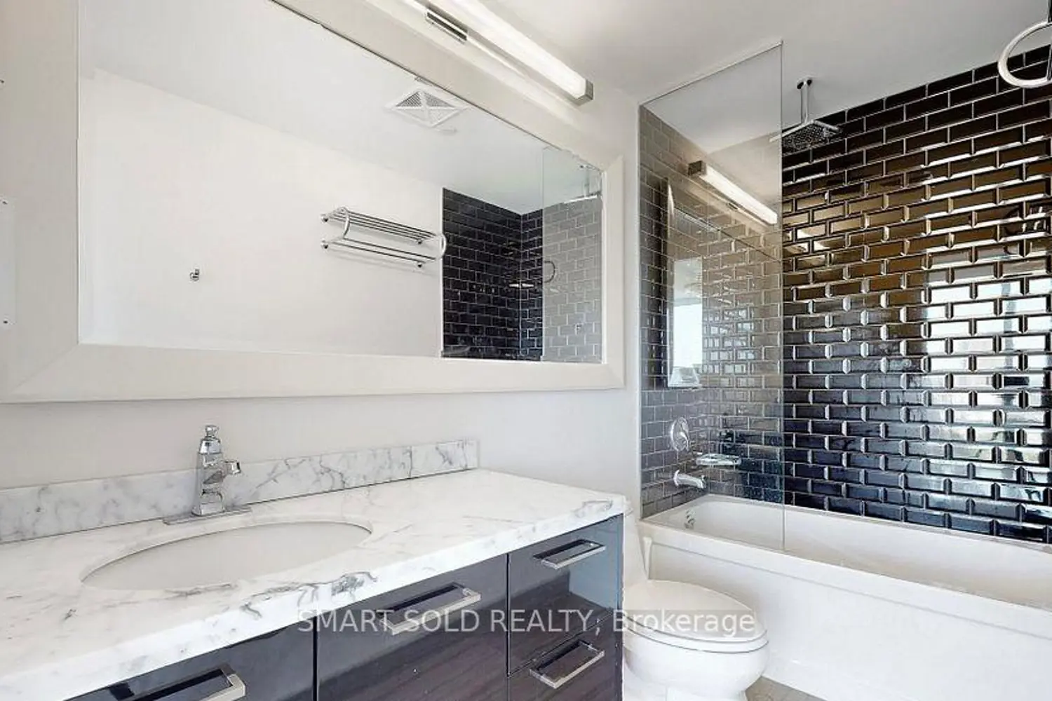 Additional image 11 of 90 Park Lawn Road 2608