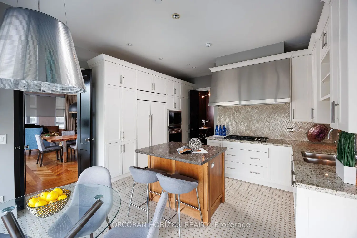 Additional image 9 of 183 Wellington Street 2403