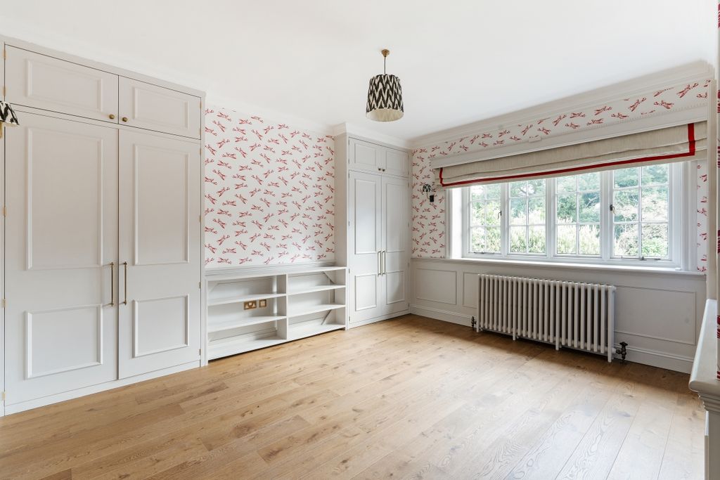Additional image 19 of 10 bed detached house to rentPriors Hatch Lane, Hurtmore, Godalming GU7